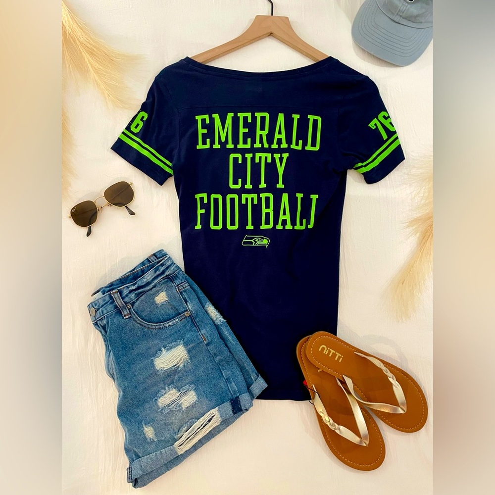 Seahawks T-shirt